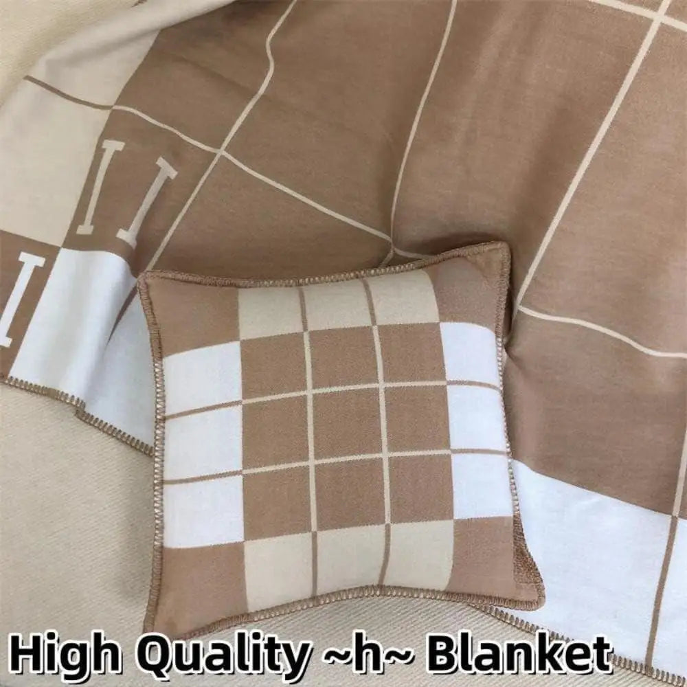 H Blanket Cashmere Blends - Khaki - Plaid Throw - Livingroom Collection