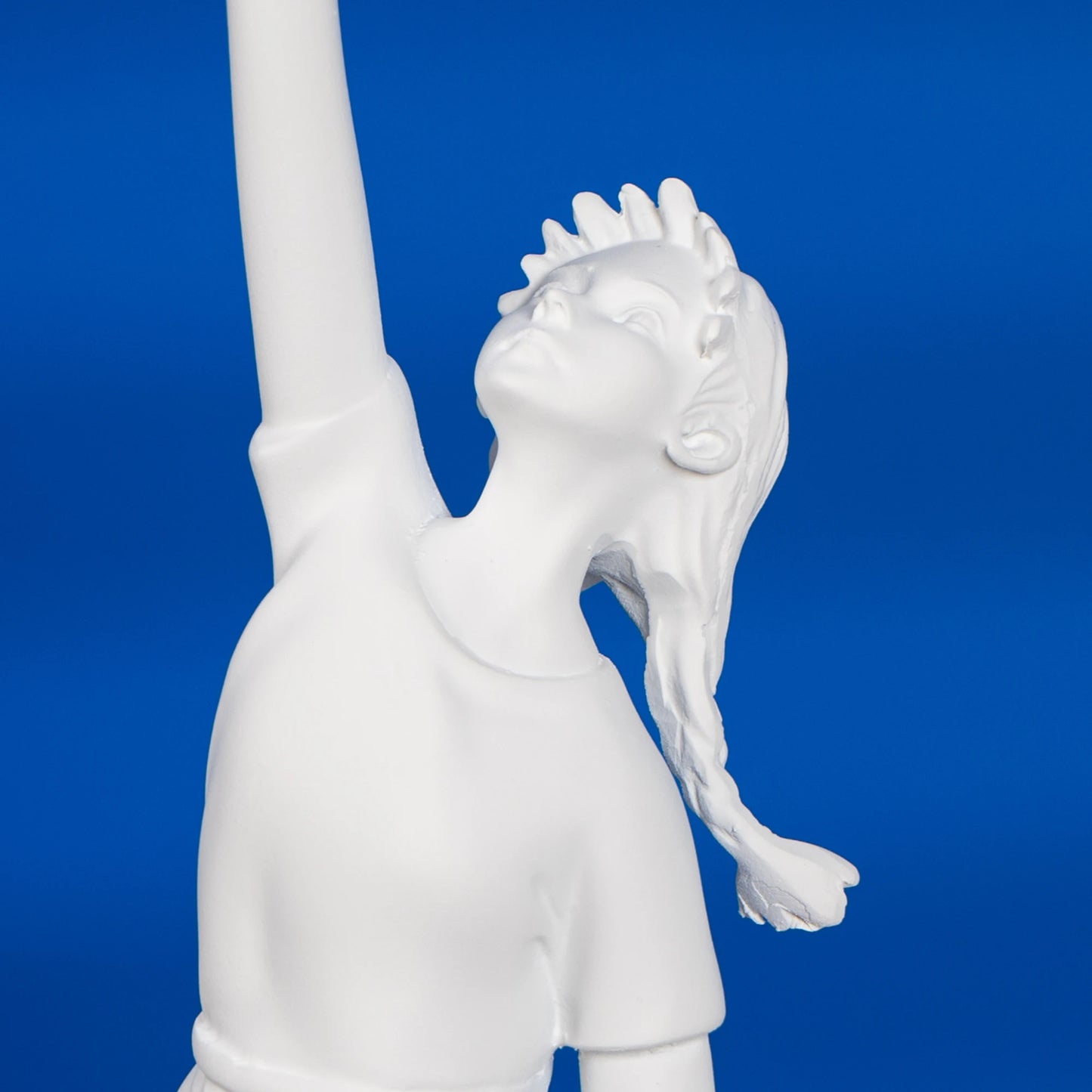 Anti-War Flying Balloons Girl Statue