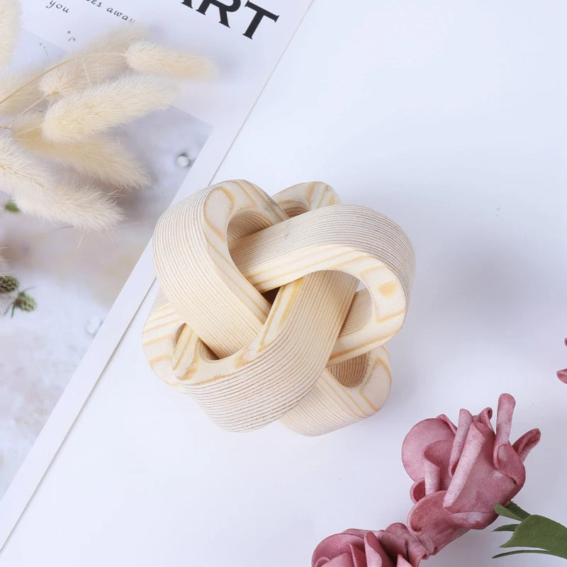 Three Link Chain - Boho Wooden Table Decor
