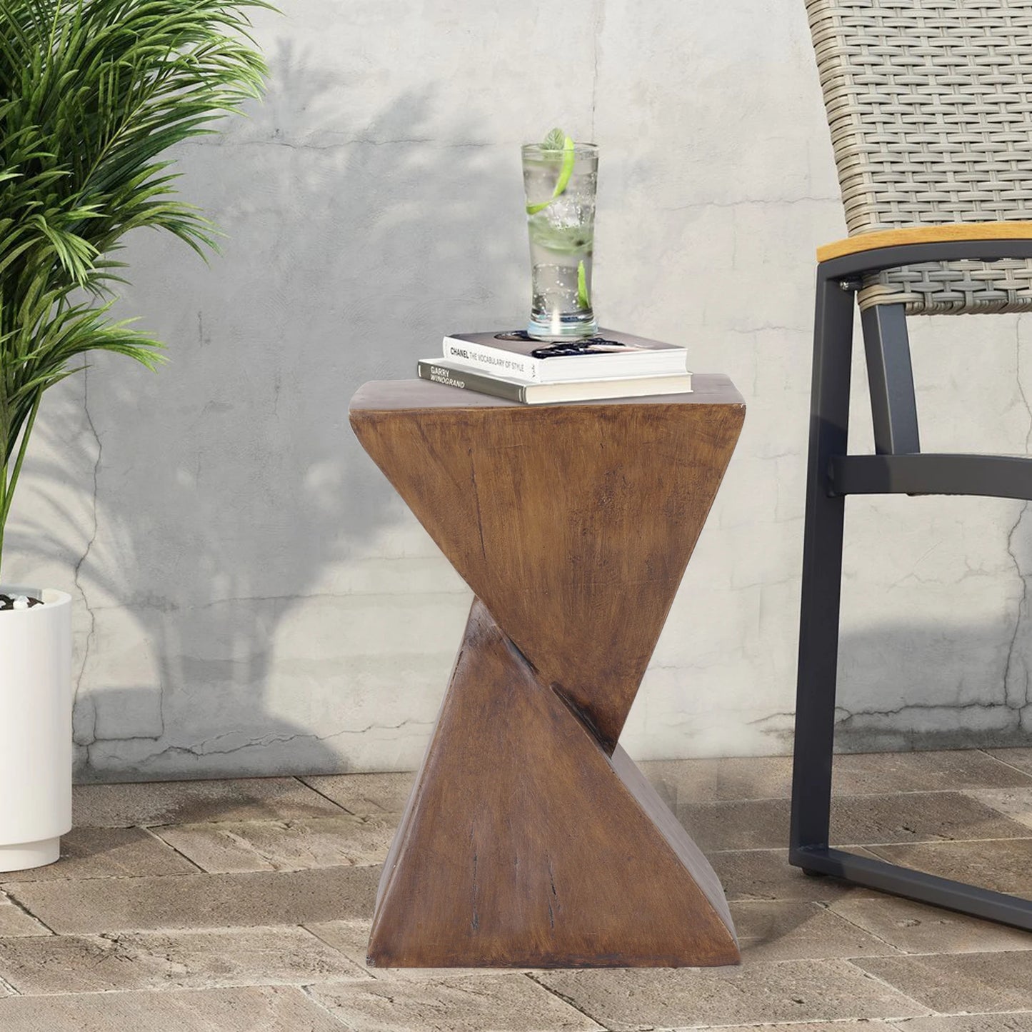 Accent Table - Lightweight Concrete Geometric - Neoclassic Artwork